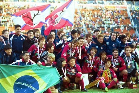 今日は何の日？】鹿島アントラーズがシーズン三冠 | web Sportiva